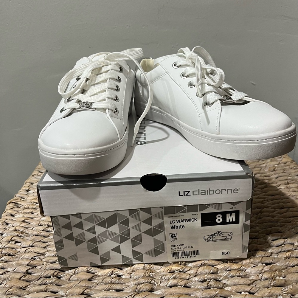 Liz Claiborne Size 8 M White Sneakers Shoes Faux Leather Warwick Silver Accents - Picture 7 of 7